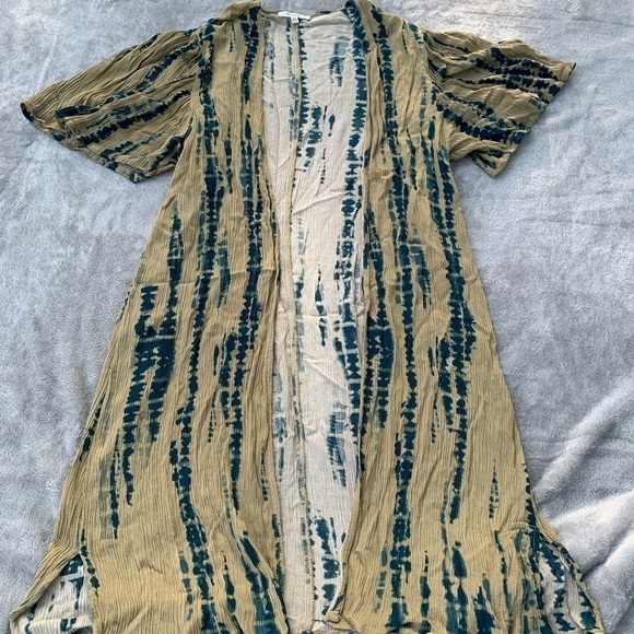 Maurices Cover-Up - Picture 1 of 6